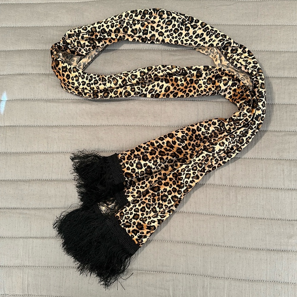 Vintage or retro Animal print velour scarf
